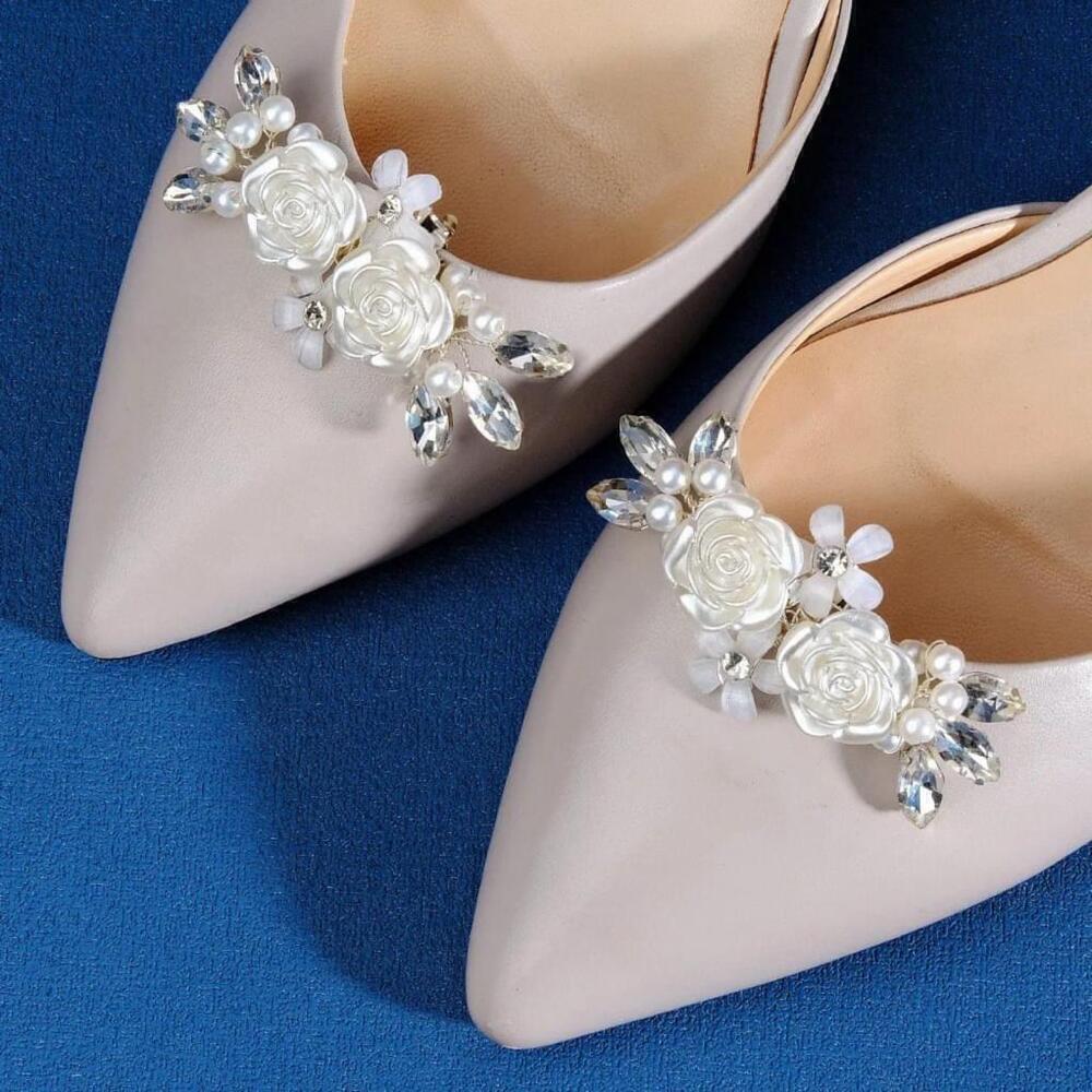 Detachable Flower Shoe Clips In White